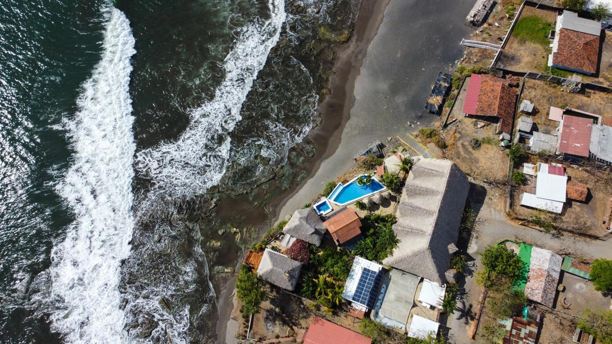 Miramar Surfcamp Βίλα Puerto Sandino Εξωτερικό φωτογραφία