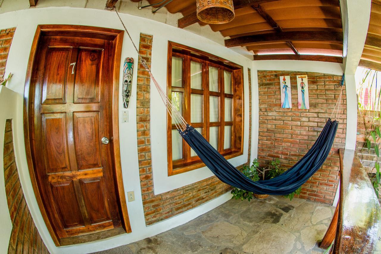 Miramar Surfcamp Βίλα Puerto Sandino Εξωτερικό φωτογραφία